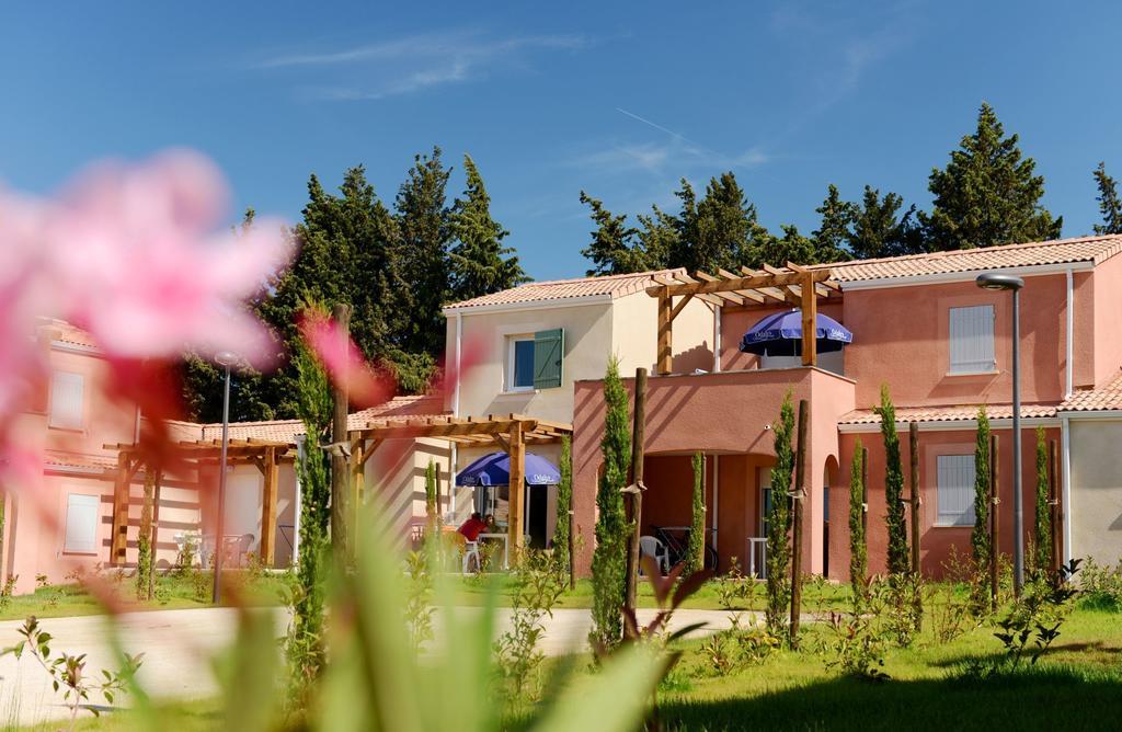 Residence Odalys Le Mas Des Alpilles Paradou Luaran gambar