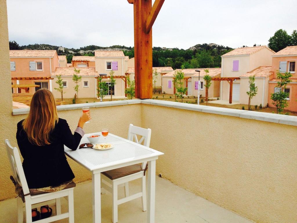 Residence Odalys Le Mas Des Alpilles Paradou Luaran gambar
