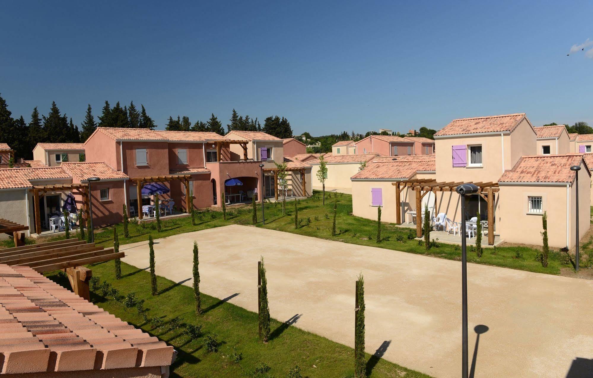 Residence Odalys Le Mas Des Alpilles Paradou Luaran gambar