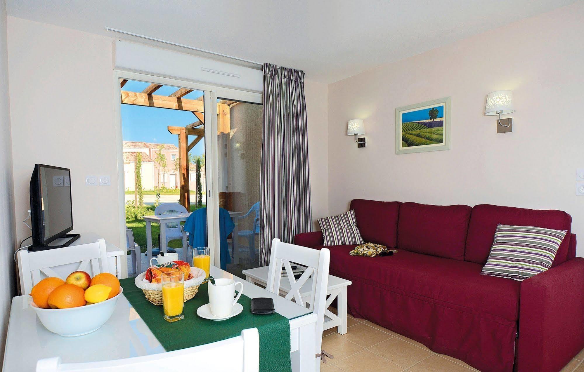 Residence Odalys Le Mas Des Alpilles Paradou Luaran gambar