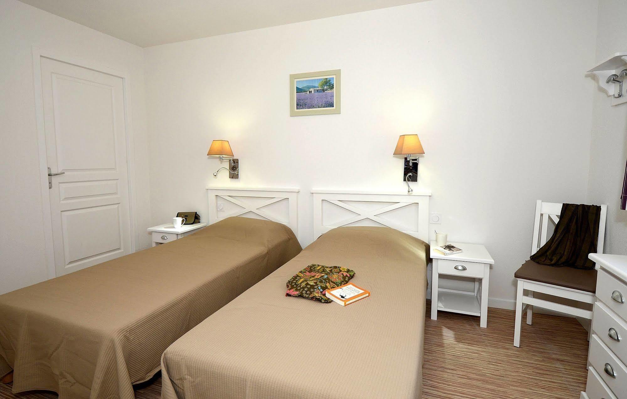 Residence Odalys Le Mas Des Alpilles Paradou Luaran gambar